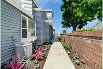  7111 Linden, Carlsbad, CA 92011 - Photo 23