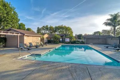  440 Parkside Dr, Oceanside, CA 92058 - Photo 35