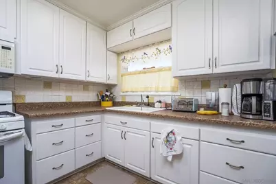  3270 Innuit Ave, San Diego, CA 92117 - Photo 7