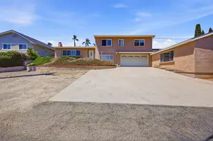 352 Beaumont, Vista, CA 92084 - Photo 3