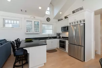  843 C, Coronado, CA 92118 - Photo 7