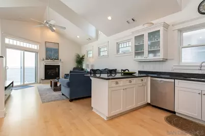  843 C, Coronado, CA 92118 - Photo 9