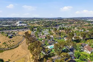 225 Diamond, Vista, CA 92083 - Photo 23