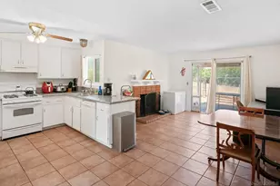 3521 Strawberry Pl, Oceanside, CA 92056 - Photo 11