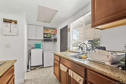  955 Amistad Pl #C, El Cajon, CA 92019 - Photo 13