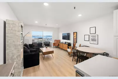  4015 Crown Point #104, San Diego, CA 92109 - Photo 5