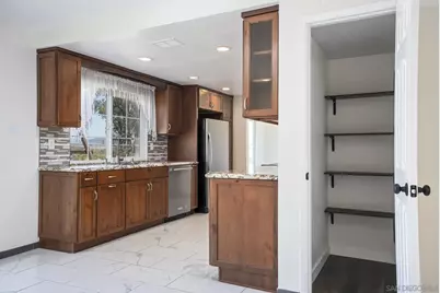  10772 Avenida Roberta, Spring Valley, CA 91978 - Photo 5