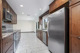 10772 Avenida Roberta, Spring Valley, CA 91978 - Photo 13