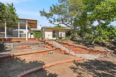  3636 Tomahawk Ln, San Diego, CA 92117 - Photo 9