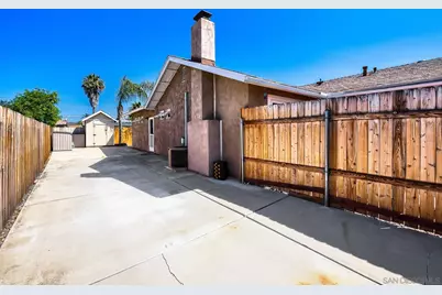  9322 Lake Country Drive, Santee, CA 92071 - Photo 27