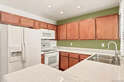  2425 Cranston Drive #10, Escondido, CA 92025 - Photo 13