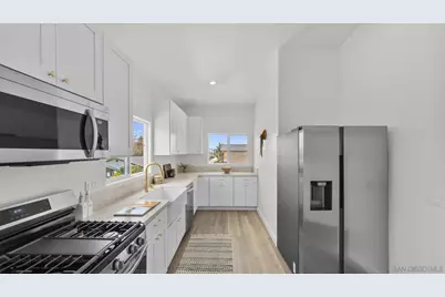  570 Emory St #B, Imperial Beach, CA 91932 - Photo 5