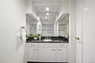  200 Harbor #2701, San Diego, CA 92101 - Photo 33