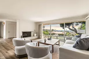 8511 Avenida De Las Ondas, La Jolla, CA 92037 - Photo 9