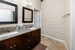 2544 Navarra Dr, Carlsbad, CA 92009 - Photo 19