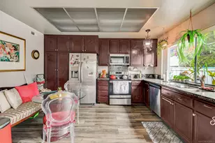 8087 Caminito Mallorca, La Jolla, CA 92037 - Photo 17