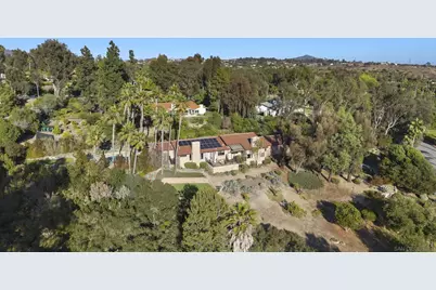  17335 Via Del Bravo, Rancho Santa Fe, CA 92067 - Photo 35