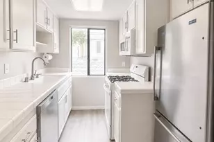 950-958 B Ave, Coronado, CA 92118 - Photo 21
