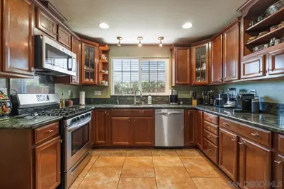  637 Tiffany, Chula Vista, CA 91910 - Photo 9