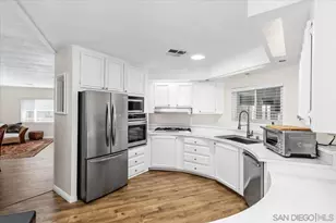 7027 San Bartolo, Carlsbad, CA 92011 - Photo 9