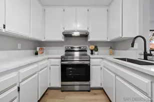 10250 Caminito Cuervo, San Diego, CA 92108 - Photo 15
