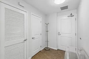 206 Park Blvd, San Diego, CA 92101 - Photo 9
