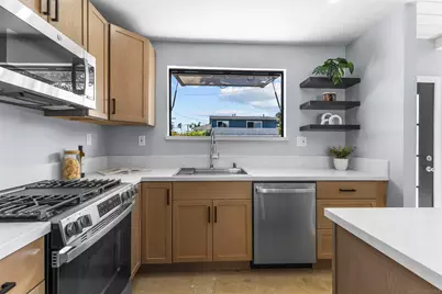 4827 Bayard St, San Diego, CA 92109 - Photo 5