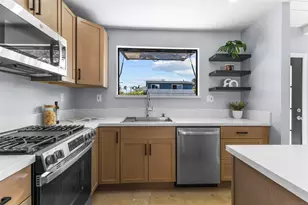 4827 Bayard St, San Diego, CA 92109 - Photo 5