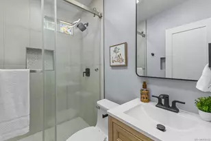 4827 Bayard St, San Diego, CA 92109 - Photo 15