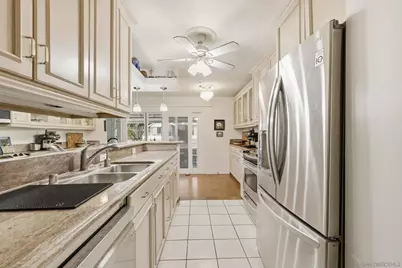  2364 Torrey Pines Rd. #38, La Jolla, CA 92037 - Photo 13