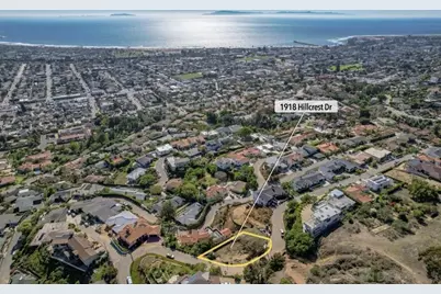  1918 Hillcrest #1, Ventura, CA 93001 - Photo 1