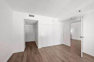 425 W Beech St, San Diego, CA 92101 - Photo 17