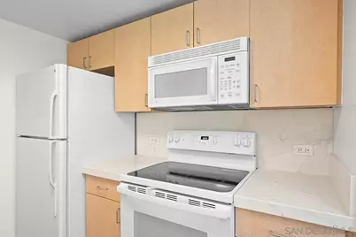  425 W Beech Street #721, San Diego, CA 92101 - Photo 15