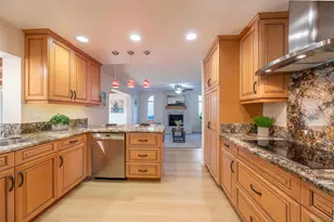 2246 Hills Lake Dr, El Cajon, CA 92020 - Photo 9