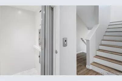  8301 Rio San Diego Dr #7, San Diego, CA 92108 - Photo 9