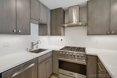  500 W Harbor #905, San Diego, CA 92101 - Photo 17