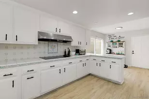 29 Blue Anchor Cay Rd, Coronado, CA 92118 - Photo 9