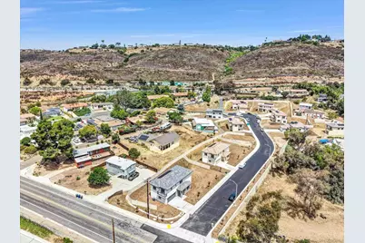  3915 Rojo Tierra Rd, La Mesa, CA 91941 - Photo 13