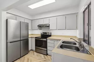 8015 Caminito de Pizza, San Diego, CA 92108 - Photo 9