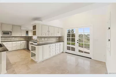  16551 Zumaque, Rancho Santa Fe, CA 92067 - Photo 19