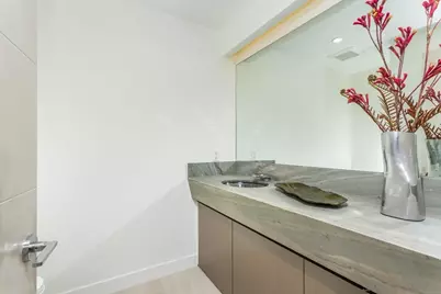  8665 Glenwick Ln, La Jolla, CA 92037 - Photo 17