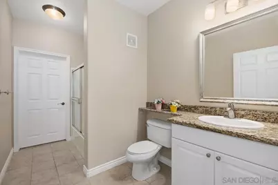 4165 Executive #F304, La Jolla, CA 92037 - Photo 9