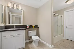 4165 Executive, La Jolla, CA 92037 - Photo 15