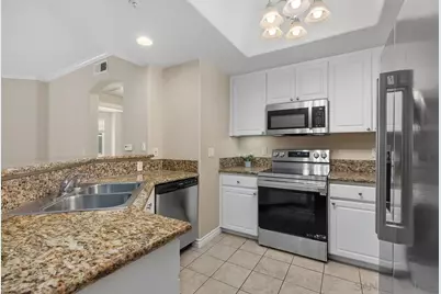  4165 Executive #F304, La Jolla, CA 92037 - Photo 7