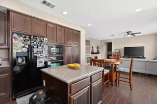 21516 Coral Rock Ln, Wildomar, CA 92595 - Photo 9