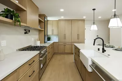  9948 Courtyard Dr, San Diego, CA 92131 - Photo 15