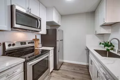  1111 Seacoast Dr #2, Imperial Beach, CA 91932 - Photo 7