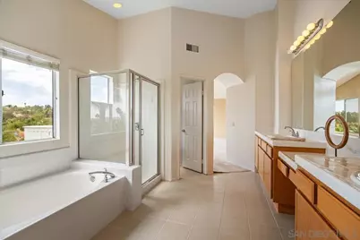  546 Calle Capistrano, San Marcos, CA 92069 - Photo 27