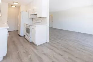 1855 Diamond St, San Diego, CA 92109 - Photo 5
