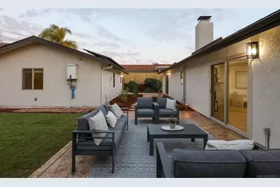  2403 Torrejon, Carlsbad, CA 92009 - Photo 5